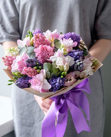 Бесплатная доставка цветов в Кировске